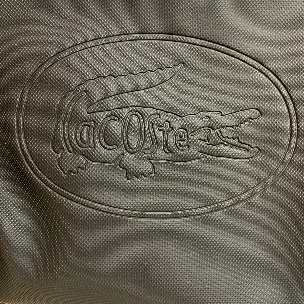 Chemise Lacoste Toiletry Bag - Picture 2 of 8